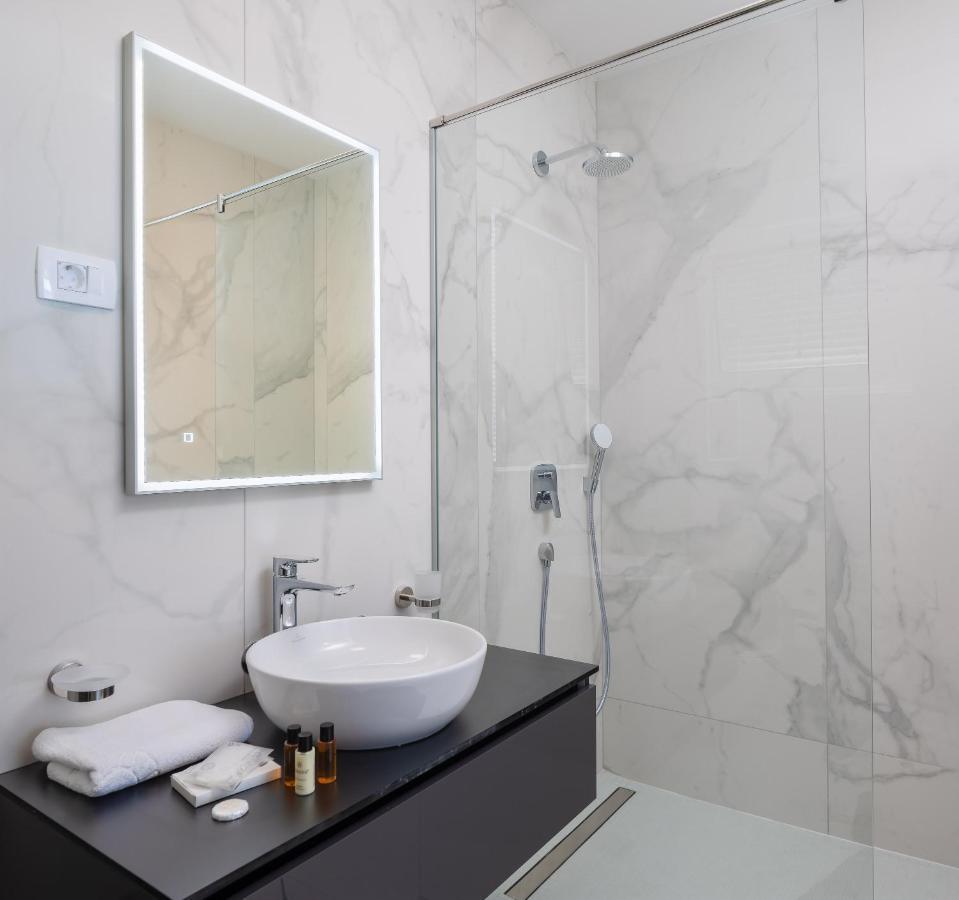 Villa Adria View With Heated Pool I Trogir Ngoại thất bức ảnh